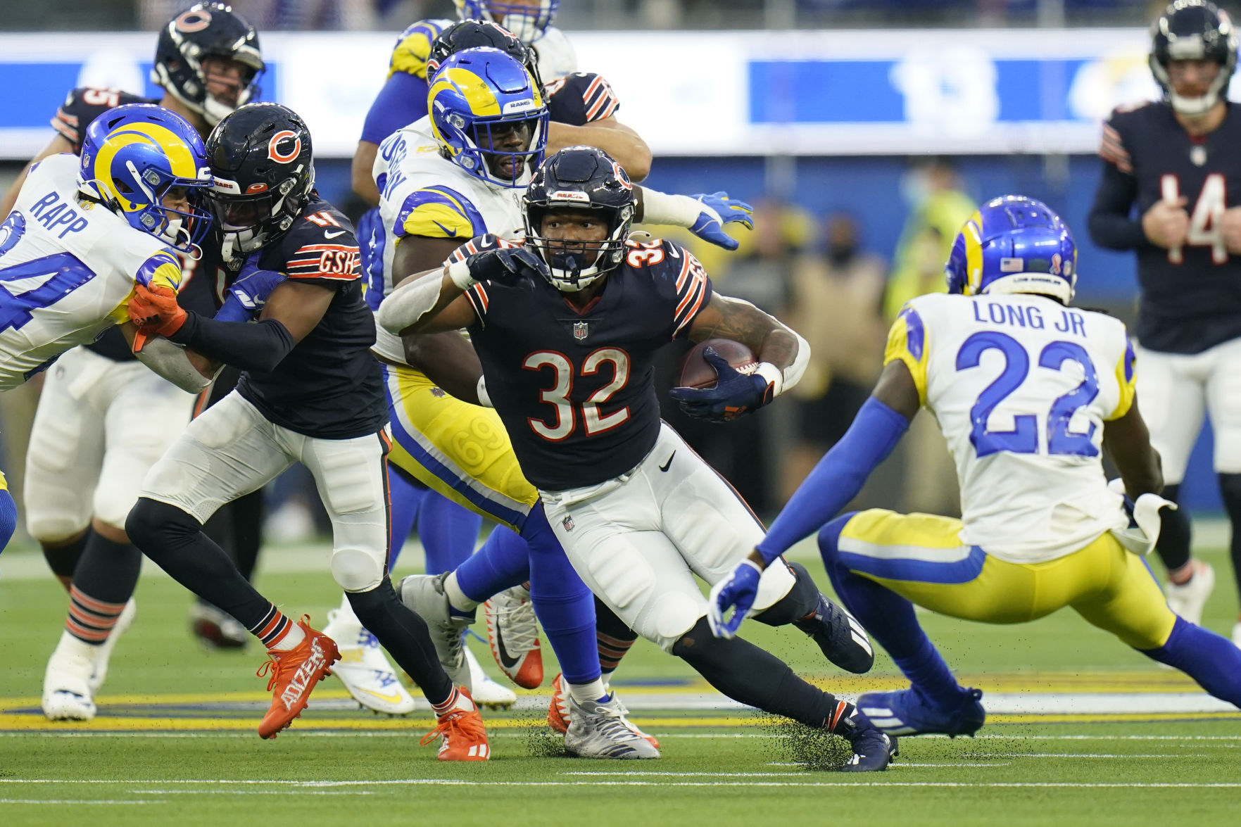 Bears Rams Football
